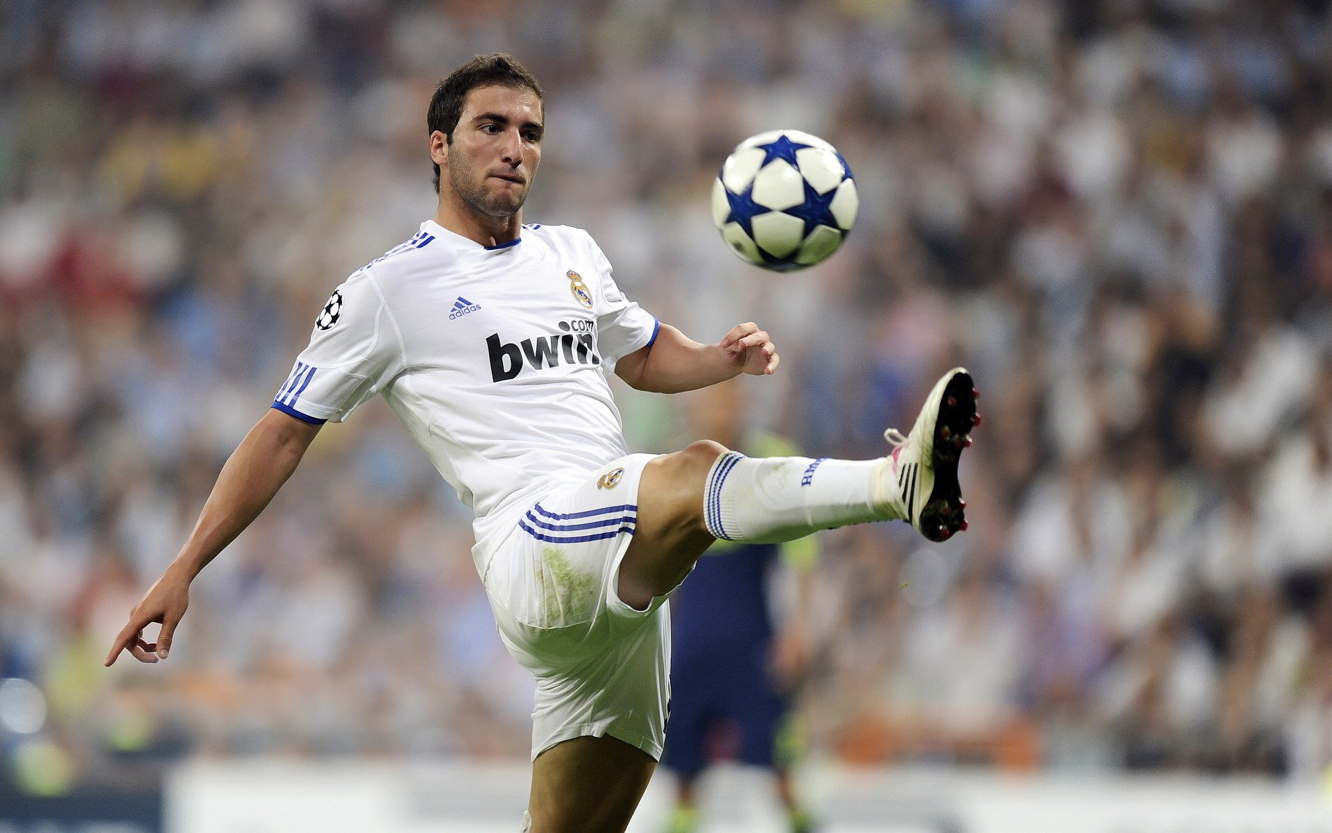 摩洛哥队在巴黎奥运会男足比赛中以2-1惜败西班牙，摩洛哥的足球